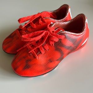 Adidas F10 Youth Soccer Cleats Bright Red/Orange and Black Size 11K